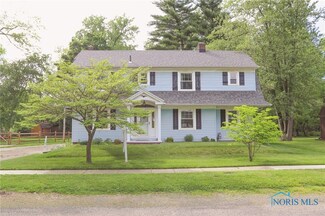 1618 Watova Rd, Toledo, OH 43614