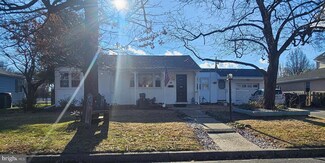 255 Washington Dr, Pennsville, NJ 08070