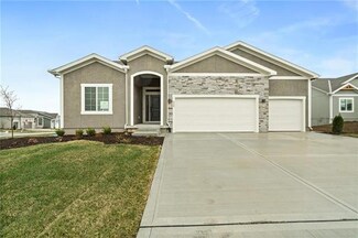 10727 N Fisk Ave, Kansas City, MO 64154
