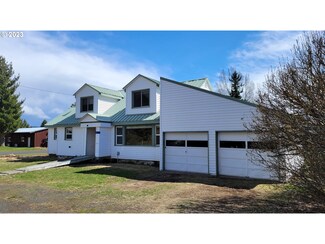 216 N 1st St, Glenwood, WA 98619
