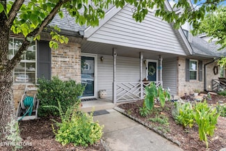 5304 Trace Manor Ln, Knoxville, TN 37912
