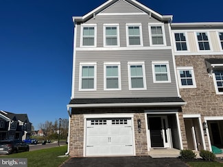 51 Copper Ct, Royersford, PA 19468