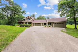 11960 Albavar Path, Inver Grove Heights, MN 55077