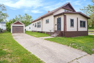 393 Merrill Ave, Muskegon, MI 49441