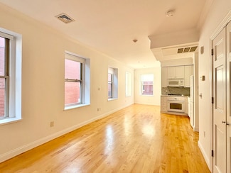 11 Unity St Unit 8, Boston, MA 02113