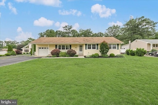 12 Woodlawn Ave, Newfield, NJ 08344
