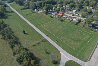 1301 Huntingfield Dr, Mexico, MO 65265