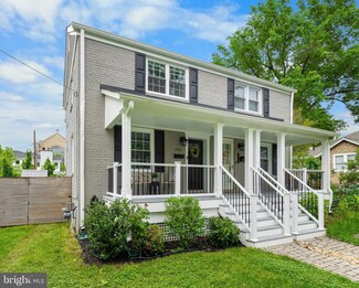 102 E Howell Ave, Alexandria, VA 22301