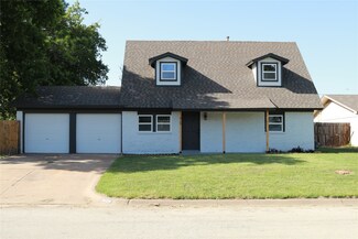 3425 Manordale Ct, Forest Hill, TX 76140