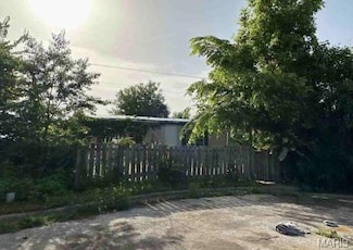 150 Tyler Cir, Hollister, MO 65672
