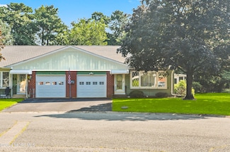 1 Dixon Ct Unit B, Manchester Township, NJ 08759