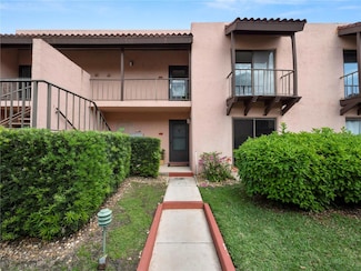 230 La Casa Unit 230, Lake Wales, FL 33898