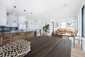 33 Suburbia Ct Unit A, Jersey City, NJ 07305