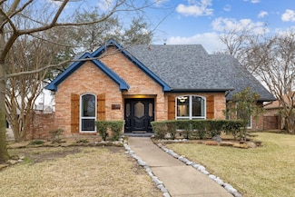 1301 Camelot Ln, Rowlett, TX 75088
