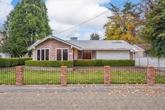 83 Damon Ave, Red Bluff, CA 96080