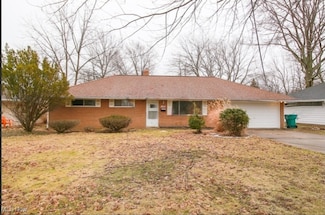489 Harris Rd, Cleveland, OH 44143