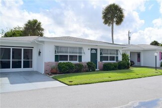 89 Pearl St, Englewood, FL 34223