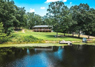 415 Miller Ln, Liberty Township, MO 65441