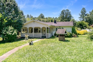 811 Queens St NW, Lenoir, NC 28645