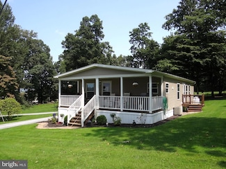 98 Seldomridge Ln, Honey Brook, PA 19344