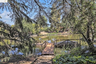 1545 W Walnut St, Stockton, CA 95203