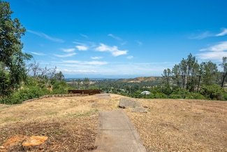 15809 Old Stage Coach Rd, Redding, CA 96001