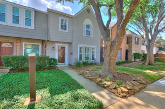 1141 Country Place Dr, Houston, TX 77079