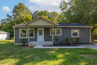 2002 Young Rd SE, Cleveland, TN 37323