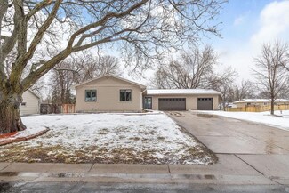 6252 Magnolia Ln N, Maple Grove, MN 55369