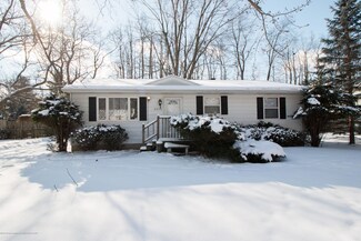2200 Hamelon St, Lansing, MI 48910