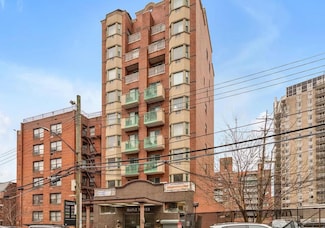 134-43 Maple Ave Unit 2A, Flushing, NY 11355