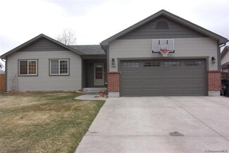 1101 Gettysburg Dr, Cheyenne, WY 82001