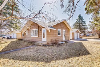 8033 Grafton Ave S, Cottage Grove, MN 55016