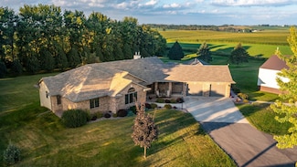 7740 60th Ave SW, Rochester, MN 55902