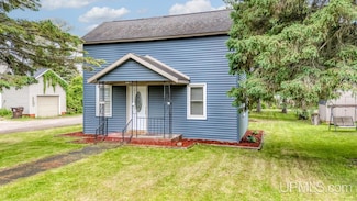 N1713 Spring St, Vulcan, MI 49892