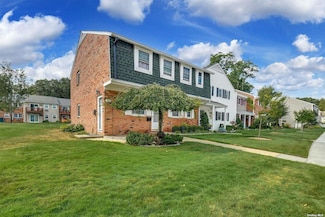 451 Village Dr, Hauppauge, NY 11788