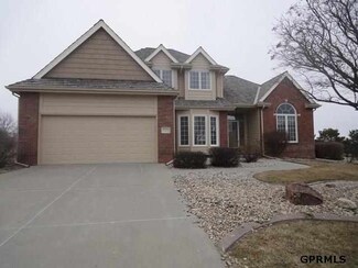 17404 Laquinta Cir, Omaha, NE 68136