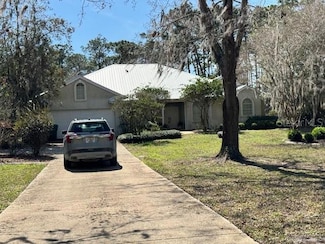 9298 W Far Hills Ln, Crystal River, FL 34428