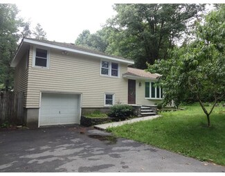11 Parker St, West Boylston, MA 01583