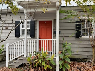 555 E Harris St, Savannah, GA 31401