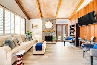 6433 La Paloma St, Carlsbad, CA 92009