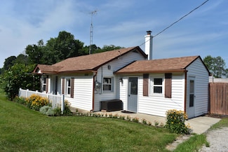 12790 Dennison Rd, Milan, MI 48160