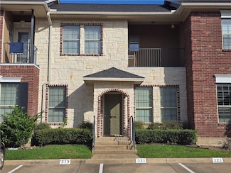 321 Forest Dr, College Station, TX 77840