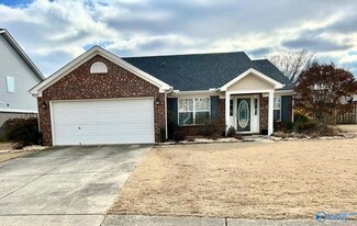 4814 Creston Ct SE, Owens Cross Roads, AL 35763