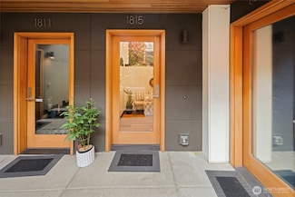 1815 24th Ave, Seattle, WA 98122