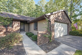 11347 Whispering Creek Dr, Allendale, MI 49401