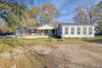 1465 Lovett St, Town Creek, AL 35672