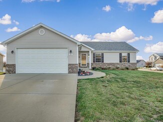 437 Alpine Dr, Waterloo, IL 62298