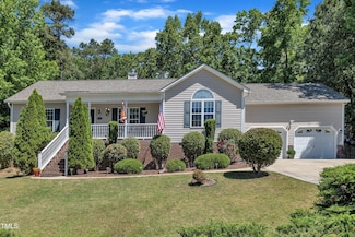 345 Kinsman Ct, Fuquay Varina, NC 27526