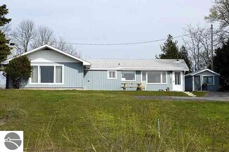 11295 S Lake Michigan Dr, Empire, MI 49630
